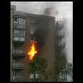 20150423_194000lodernde-flammen